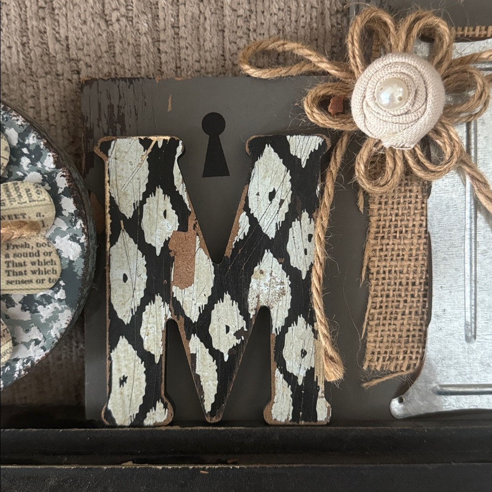 Rustic HOME Decor Sign - Picture 5 of 6